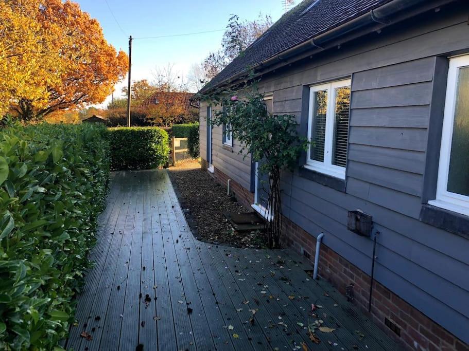 Converted Countryside Barn Inkpen Zewnętrze zdjęcie